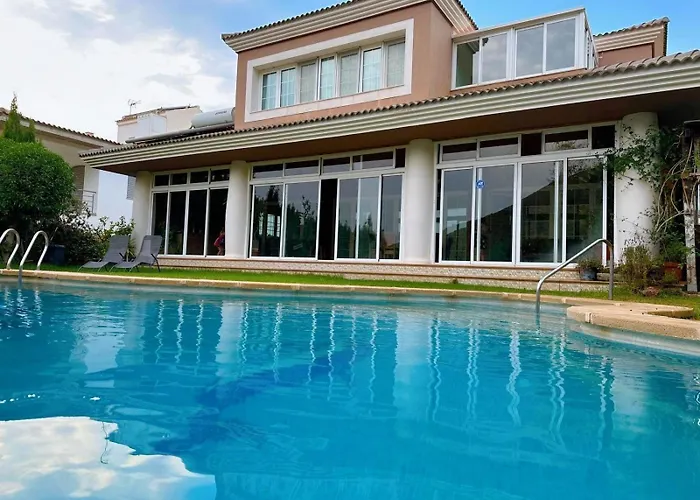 Chalet Vacacional Villa Dorina